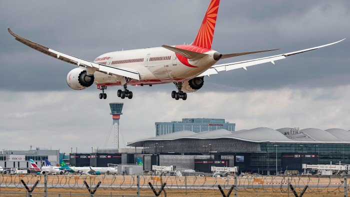 Rachel Reeves says growth ‘trumps’ net zero as Heathrow runway decision looms