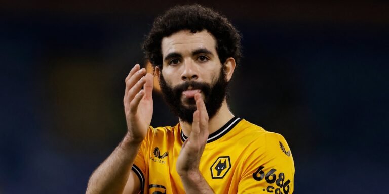 Wolves who hold the interviews to sign 23k-p/w “Colossus”