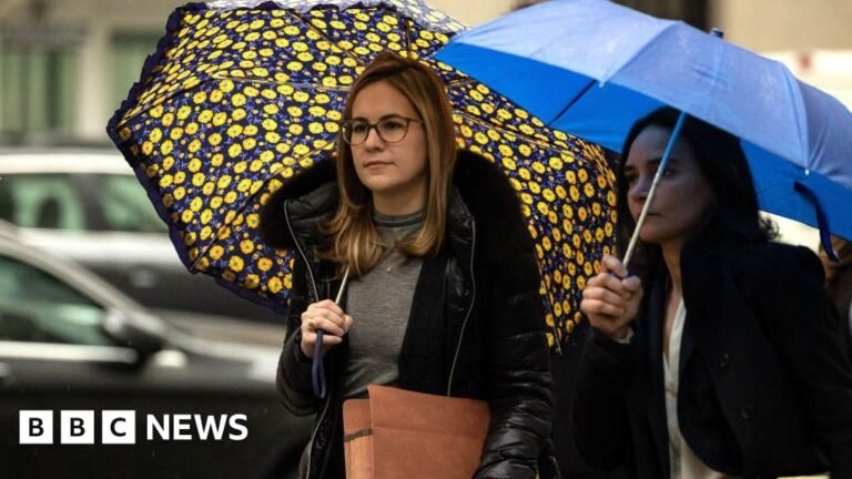 The prosecutor resigns after he has been told to cancel the case against the mayor of NYC