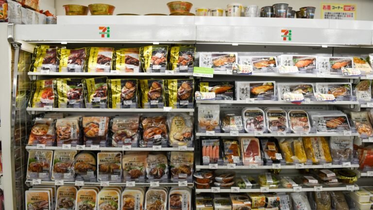 The 7-Eleven’s shares are immersed by 12%when the purchase of management decreases
