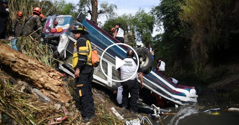 Buses crash in Guatemala kills dozens of people