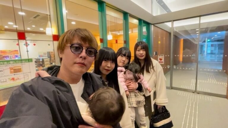 The Japanese influencer relies on income from 3 wives, striving for the father of 54 children