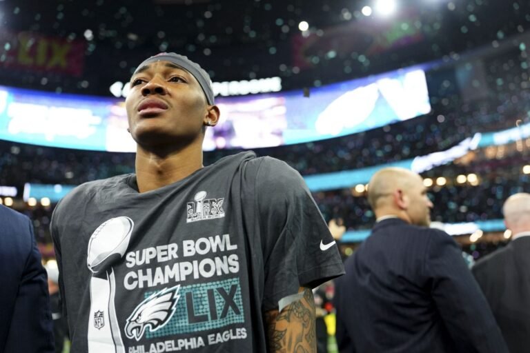 Devonta Smith joined the elite company that has 3 main awards because the eagle stops the chiefs from Tříbněně