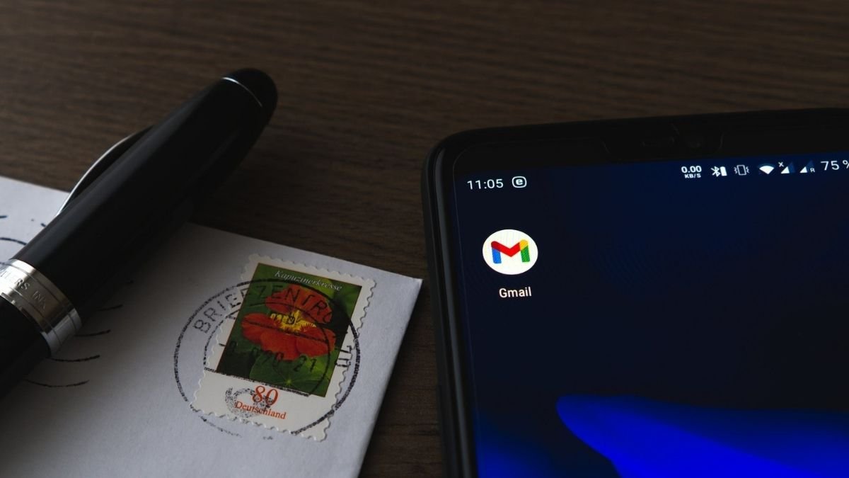 google, search, ai, artificial intelligence, ai assistant, chatgpt, deepseek, gemini, claude, ai bot, gadgets,