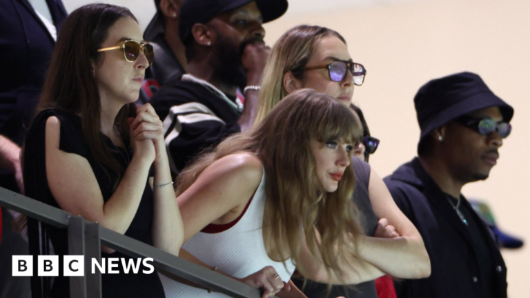 Taylor Swift, Jay-Z and Donald Trump between the stars in New Orleans