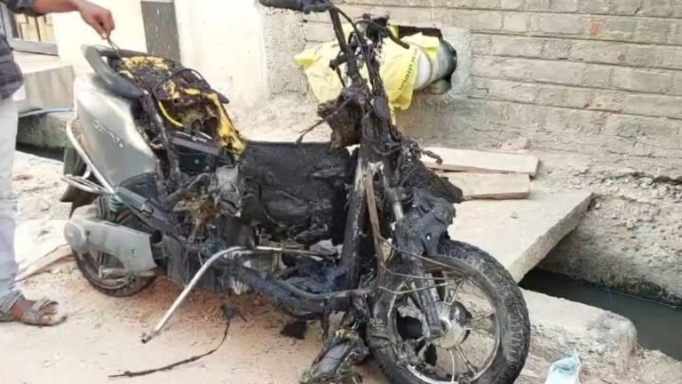 Three two-round VoloS gutted after e-bike set fire to