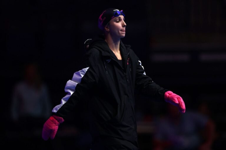 Regan Smith raises expectations for the Tyr series for Swim when preparing for a competition in Westmont in the 2025 season