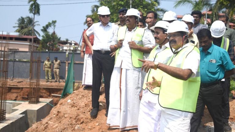 Plan the development of a hub near Kozhikode railway station, says Union Minister George Kurian