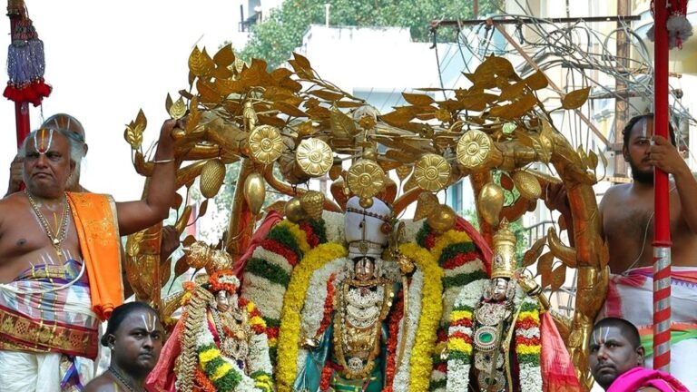 Kodandarama is riding Kalpavriksha, Sarvabhoopal Vahanams