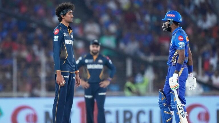 IPL, GT vs Mi: Hardik Pandya and Sai Kishhore in a heated battle, the referee hits