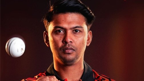Who is Zeeshan Ansari? Lucknow Leg-Spinner debuts for SRH against DC
