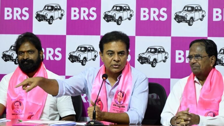 KTR says Congress could not make a statement SC, requires an apology