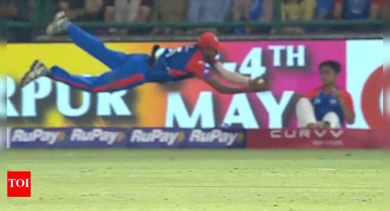 Watch: Dushmantha Chameer dresses on his cape, takes absolute stun against the Calcata Knight riders Cricket news – Tech Word News