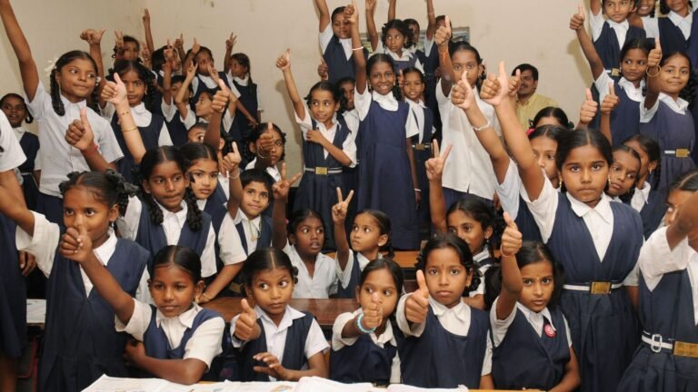 Hindi becomes mandatory as the third language in Maharashtra for Class 1-5 under Nep | The news today