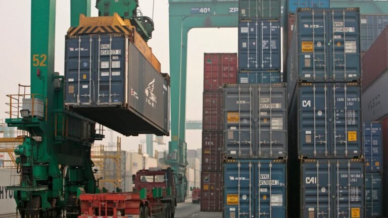 The tariffs will damage America, do not cause production rebirth The news today