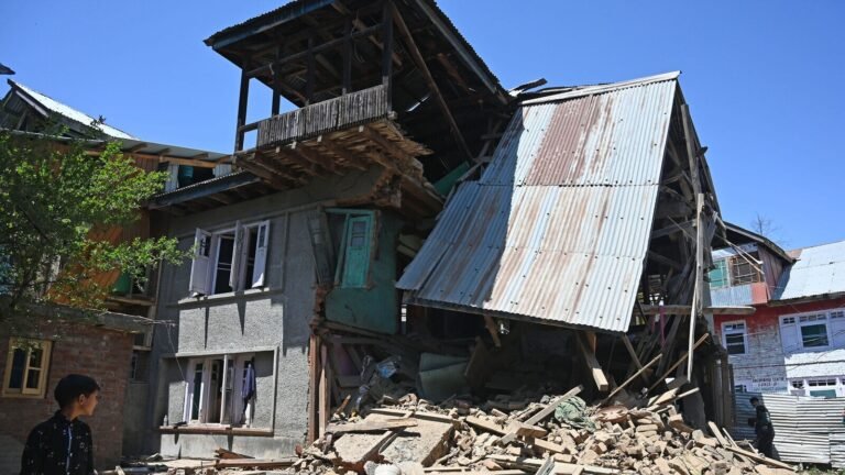 The intervention against terrorists intensifies: after a hillgam attack, 10 houses were demolished What do we know today’s news today