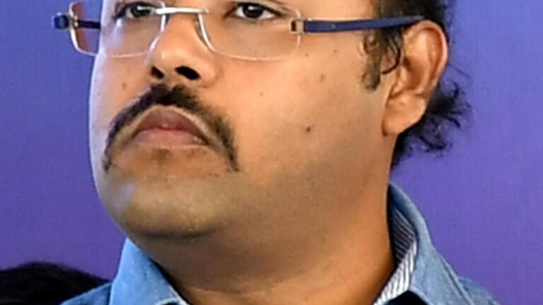 Break Banners of Ambedkar: Yathindra for sure that police will charge miscreants