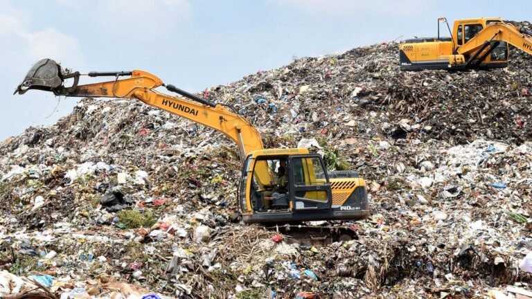 Collection of garbage, fixed waste management fees begins with an effective 1st April