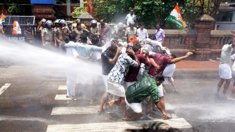 The youth of Congress March becomes violent in Kannura