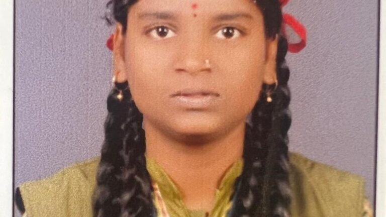 The daughter of the agricultural worker stands fourth in the state II PU Arts