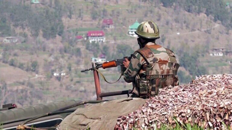 Pakistani army intersects LOC in Jammu and Kashmiro Poonch, opens fire, India retaliation | The news today