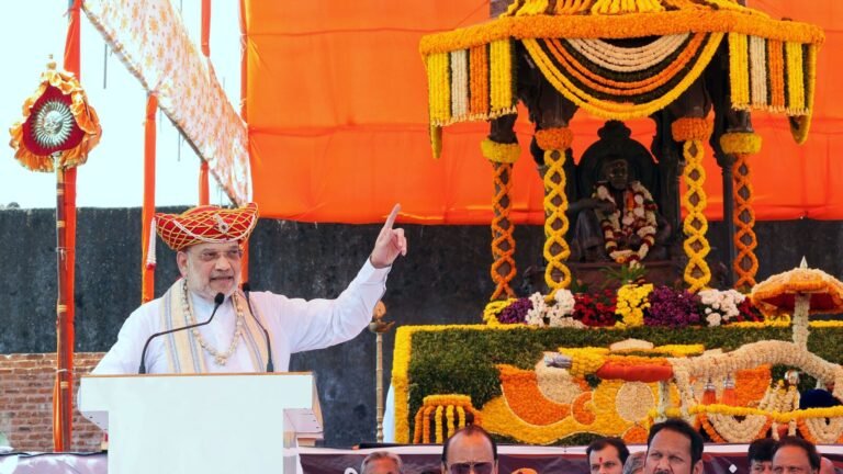 Aurangzeb, self -proclaimed “Alamgir”, died by a loser man: Amit Shah in Raigad Maharashtra | The news today