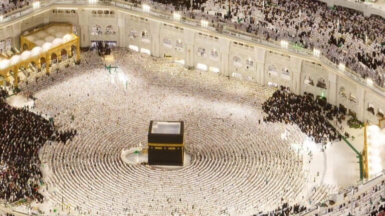 What is Hajj 2025 dressing for men and women? Is umrah different? Explained | The news today