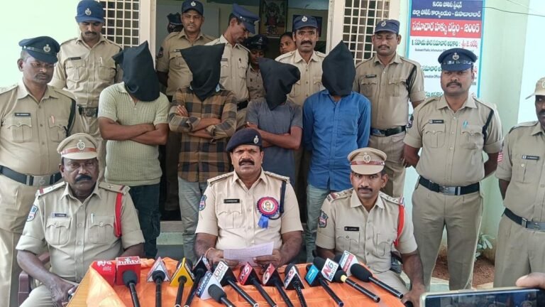 106 kg Ganja seized in Kuravi, four arrested