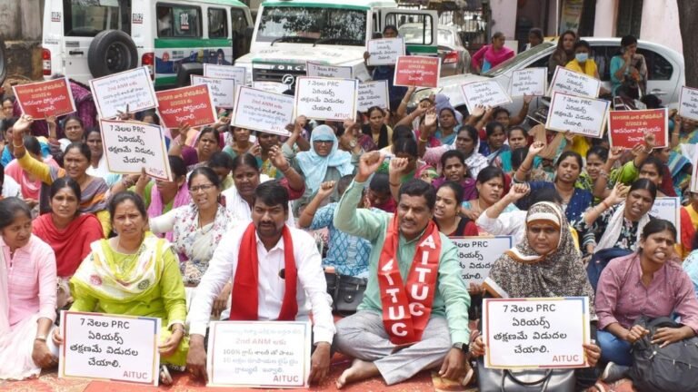 Second protest of ANMS, demand waiting for arrears and benefits of PRC
