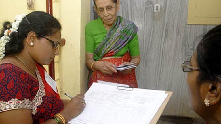 CASTE CENSUS: Veerashaiva Mahasabha plans to survey; DKS to meet Vokkaliga Mla today