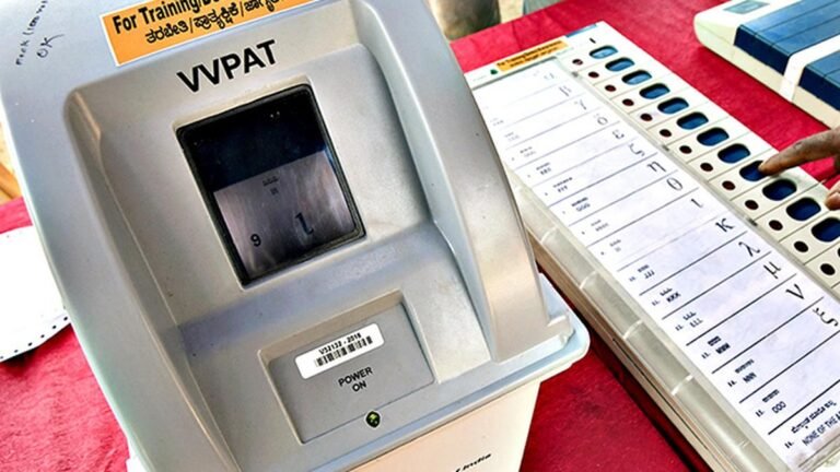 Indian EVM are not connected to the Internet, Wi-Fi, says ECI in the middle