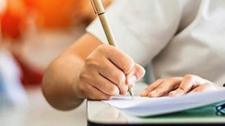 After outrage, the Railway Council is instructed to allow mangalassussurath and other religious symbols for recruitment test