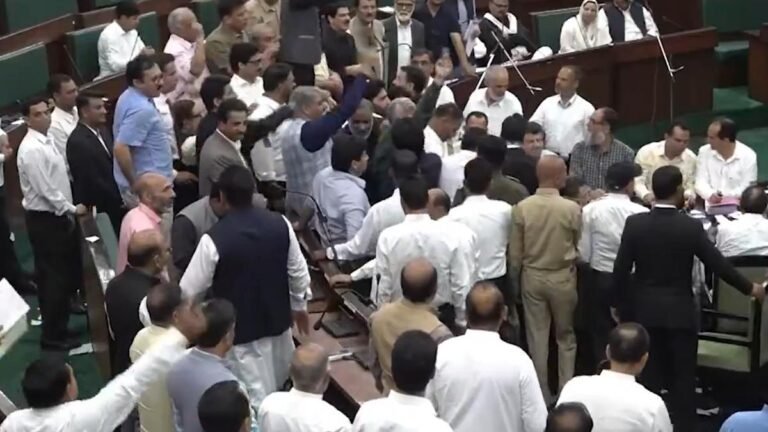 The J&K assembly postponed the day after the hand of the Over Waqf Act