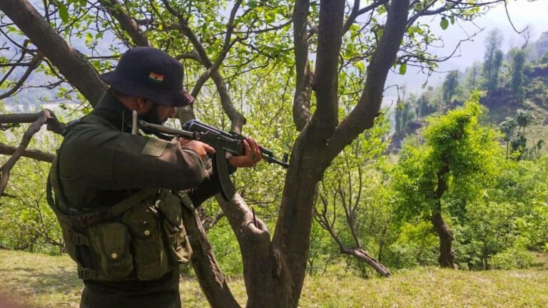 J&K News: The Indian Army is starting a joint operation with SOG in POONCH against terrorists in hiding | Watch | The news today