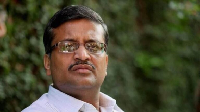 Ashok Khemek, an IAS officer, who described the agreement of Robert Vadra Land, will leave 57 gears today. All you need to know today’s news