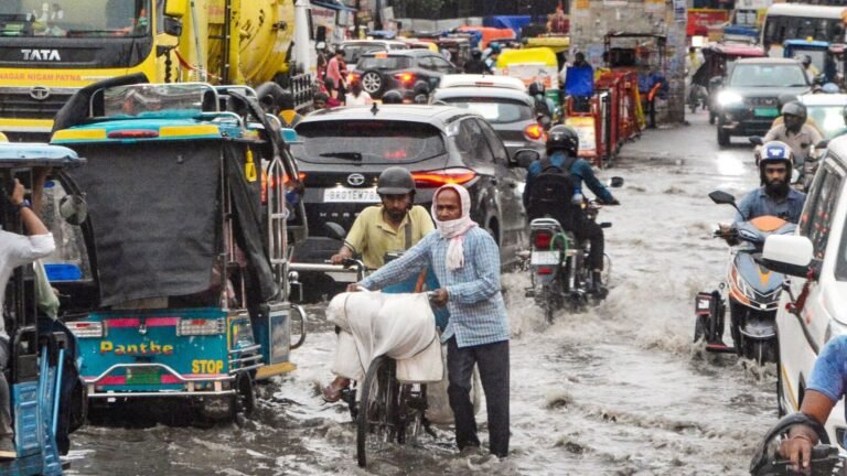 25 killed in Bihar because of lightning, hail; Cm nitish kumar declares ex gratia from £ 4 lakh | The news today