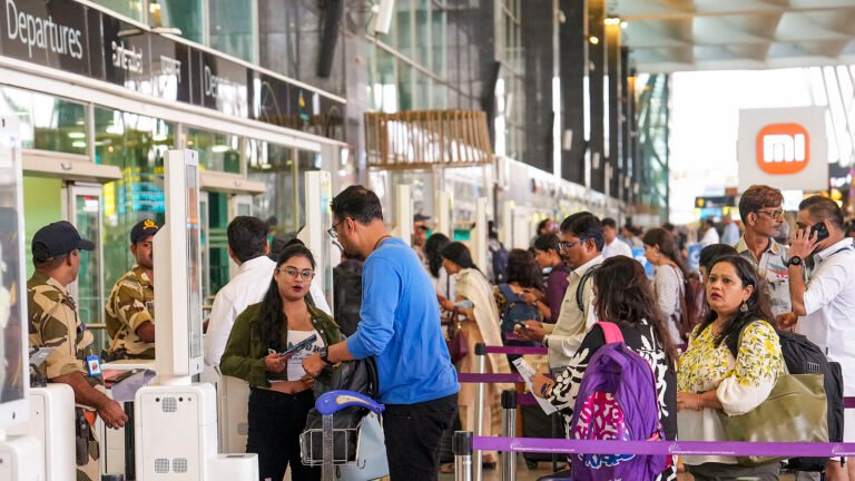 Bengalur Airport explains “no change” to display boards after a viral video about “without Hindi” on Sparks Debate | The news today