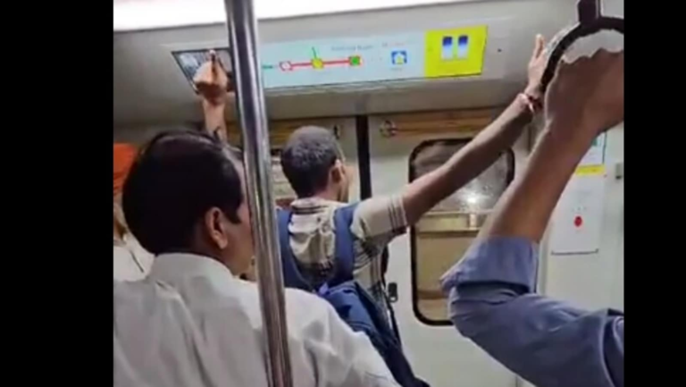 Live Male “Radhe Radhe” Dance in Delhi Metro goes viral – debates on the Internet Fun vs Public Onsisance | The news today