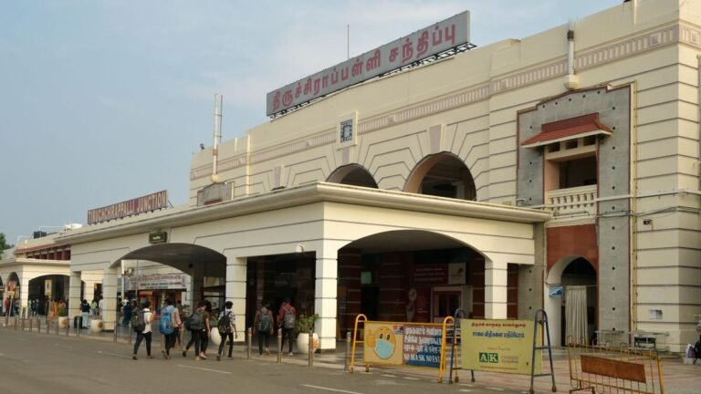 Railway users come up with a number of requirements before meeting a deputy with the southern railway GM