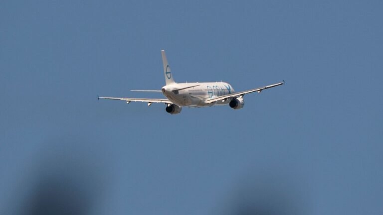 India closes the air space for Pakistani flights, a military aircraft until 23 May | The news today