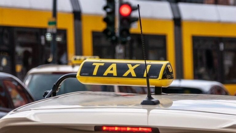 Startup Bengalur is launching a “Smoch Cabs” for couples? Here is true | The news today