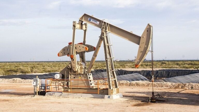 Oil prices will rush in the middle of a business conflict in the US, Fuels Recession concerns | The news today