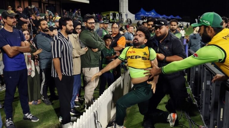 Khushdil Shah in an ugly clash of fans in NZ, PCB says