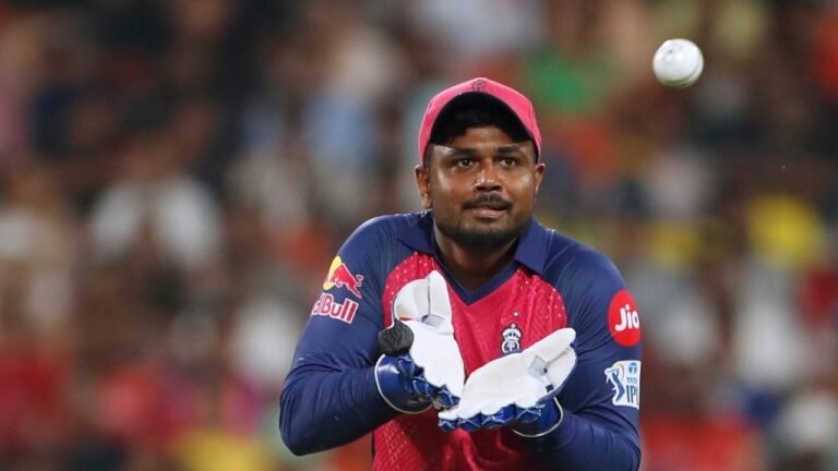 GT vs rr: Sanju Samson fined for a slow rate, joined the list of penalized captains