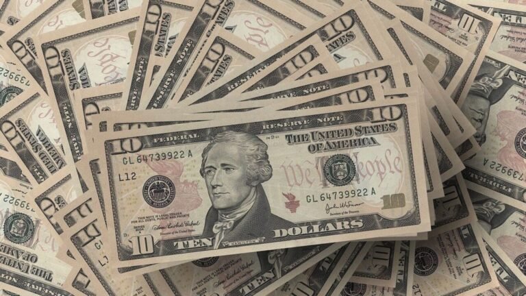 Viral: The old depositor of the dead father makes his son a millionaire overnight; Here’s what he found The news today