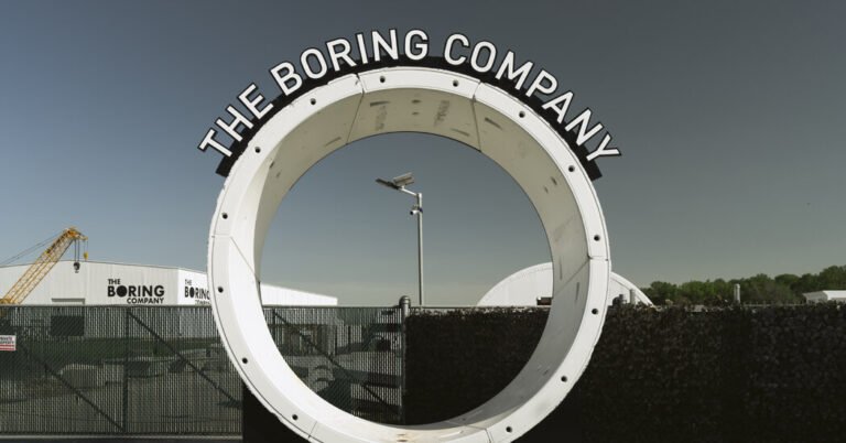 Boring Company Elon Muska is a government of the Amtrak project