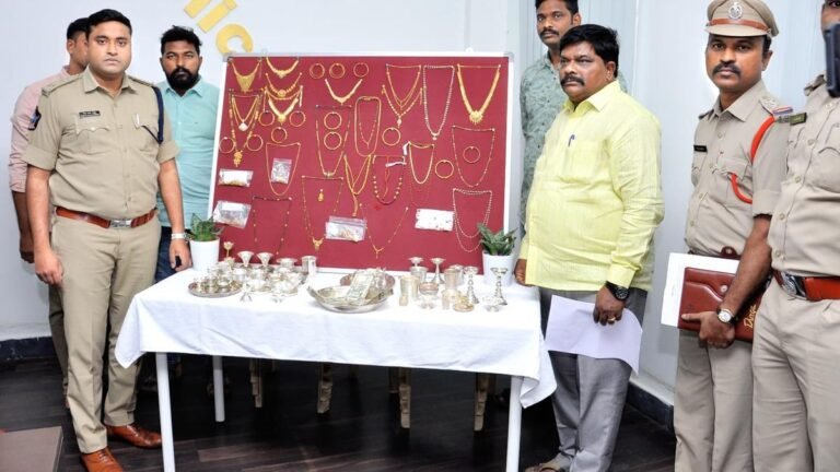 Three -member gang involved in theft and burglary held in the district of Annamayya