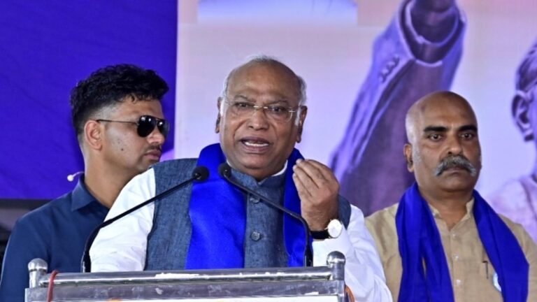 Kharge argues to reduce the inheritance of the ambiabara only on Dalits