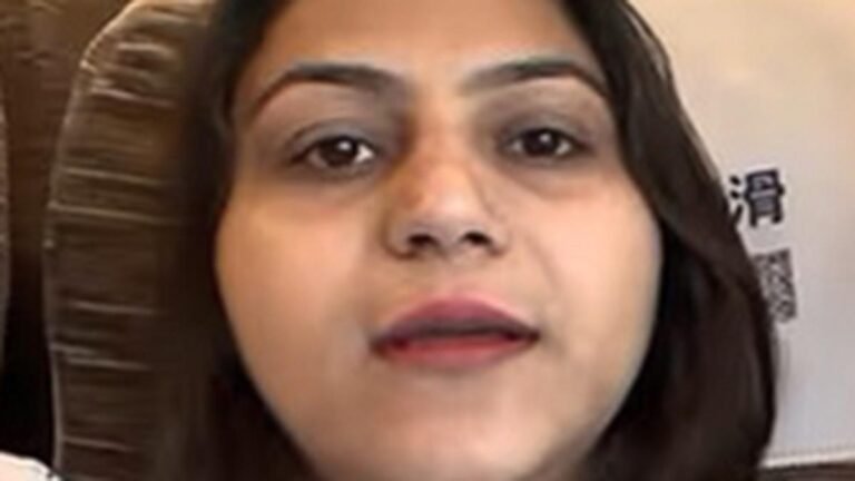 UJJAIN Police Qquesions Vlogger Jyoti Rani Overhakaleshwar Visits