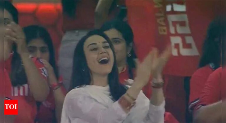Tears, health and six! Preity zinta cannot hold emotions because Shreyas Iyer Seals Quals 1 Place for Kings Panjab – Watch | Cricket messages – Times of India